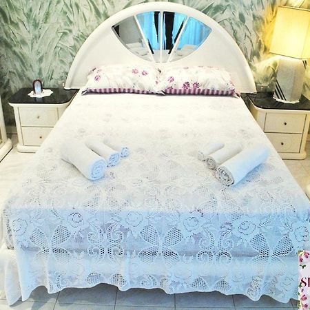 Bed And Breakfast Silvana Taranto Bagian luar foto