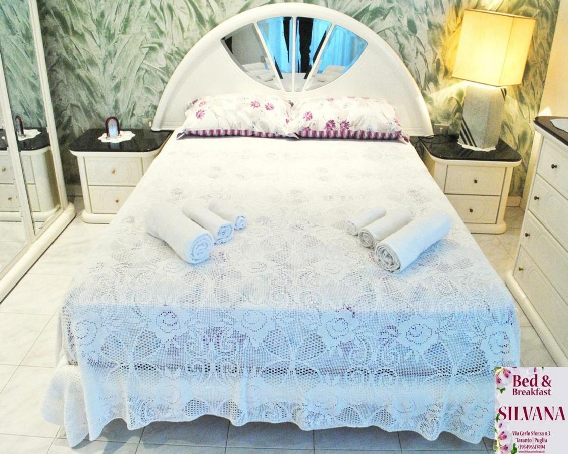 Bed And Breakfast Silvana Taranto Bagian luar foto