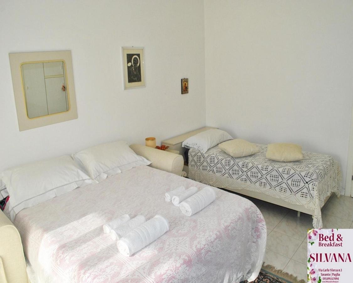 Bed And Breakfast Silvana Taranto Bagian luar foto