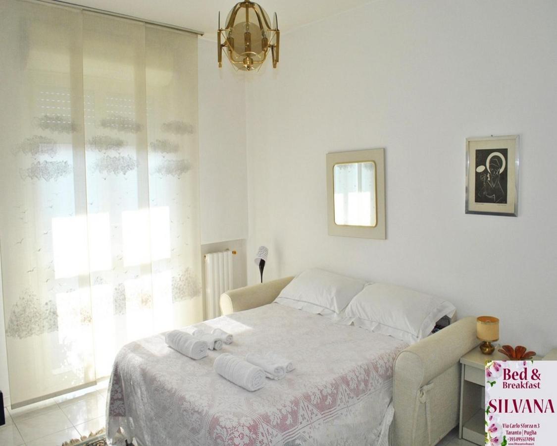 Bed And Breakfast Silvana Taranto Bagian luar foto