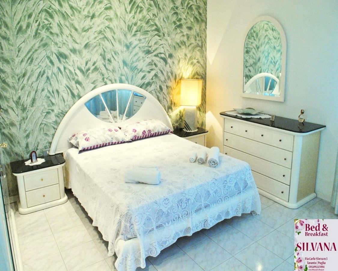 Bed And Breakfast Silvana Taranto Bagian luar foto