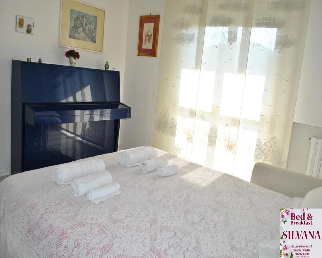 Bed And Breakfast Silvana Taranto Bagian luar foto
