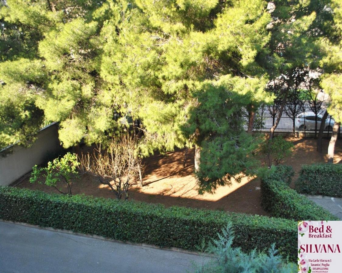 Bed And Breakfast Silvana Taranto Bagian luar foto