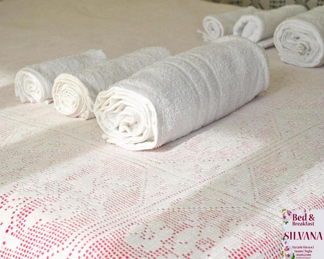 Bed And Breakfast Silvana Taranto Bagian luar foto