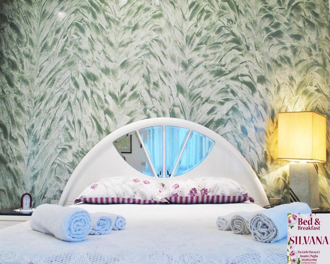 Bed And Breakfast Silvana Taranto Bagian luar foto