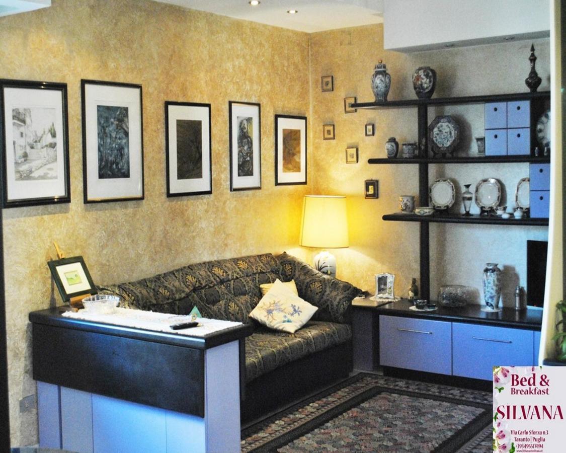 Bed And Breakfast Silvana Taranto Bagian luar foto