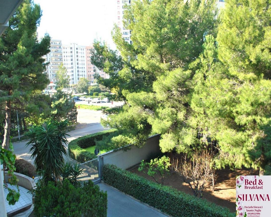 Bed And Breakfast Silvana Taranto Bagian luar foto